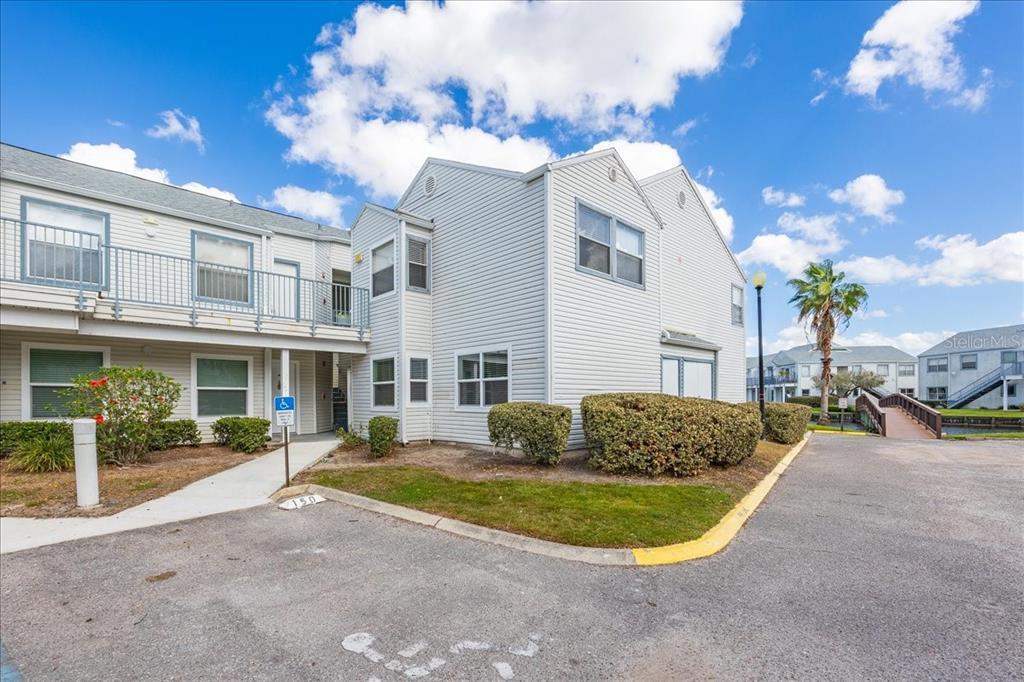 Picture of 2540 Woodgate Boulevard Unit 106, Orlando, FL 32822