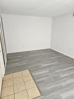 Picture of 507 NW 39Th Road Unit 220, Gainesville, FL 32607