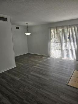 Picture of 507 NW 39Th Road Unit 220, Gainesville, FL 32607