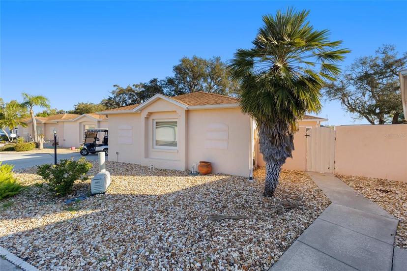Picture of 427 Cambio Court, The Villages FL 32159