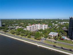 Picture of 2405 S Ardson Place Unit 303A, Tampa, FL 33629