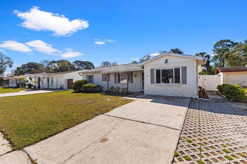 Picture of 6337 S Lansdale Circle, Tampa FL 33616