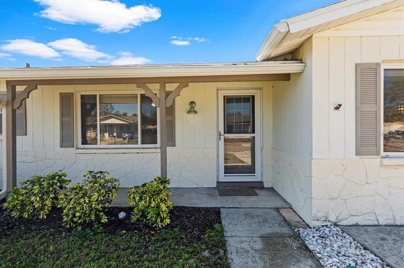 Picture of 6337 S Lansdale Circle, Tampa FL 33616