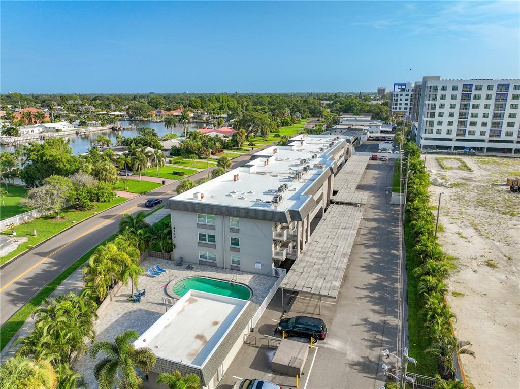 Picture of 4500 37Th Street S Unit 8, St Petersburg, FL 33711
