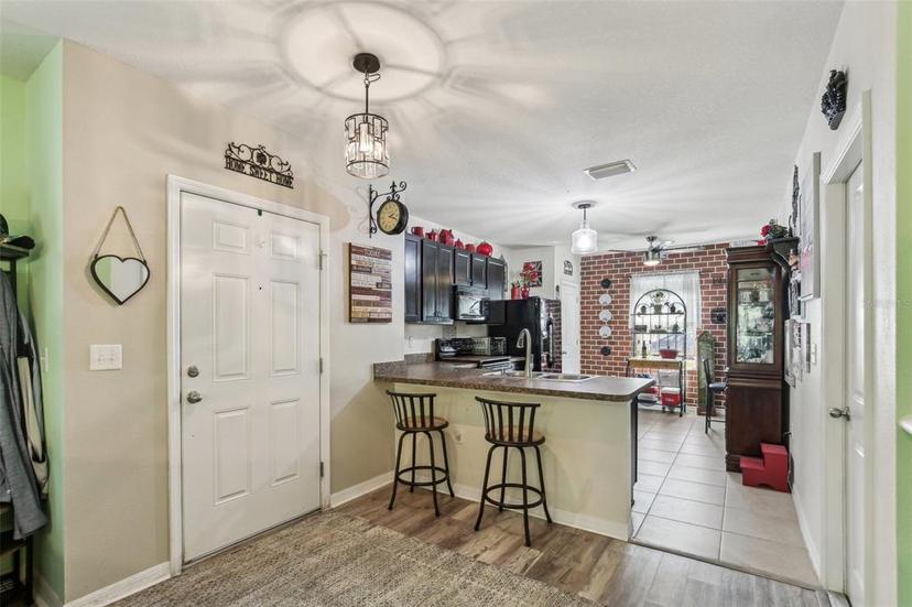 Picture of 9756 Hound Chase Drive, Gibsonton FL 33534