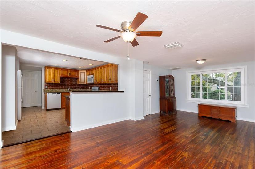 Picture of 4162 3Rd Avenue N, St Petersburg FL 33713