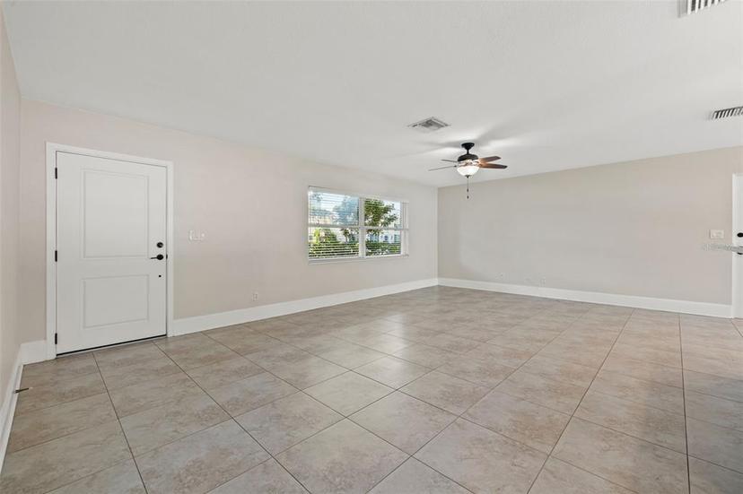 Picture of 1180 Eden Isle Boulevard Ne, St Petersburg FL 33704