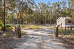 Picture of 149 SE 57Th Court Road, Trenton, FL 32693