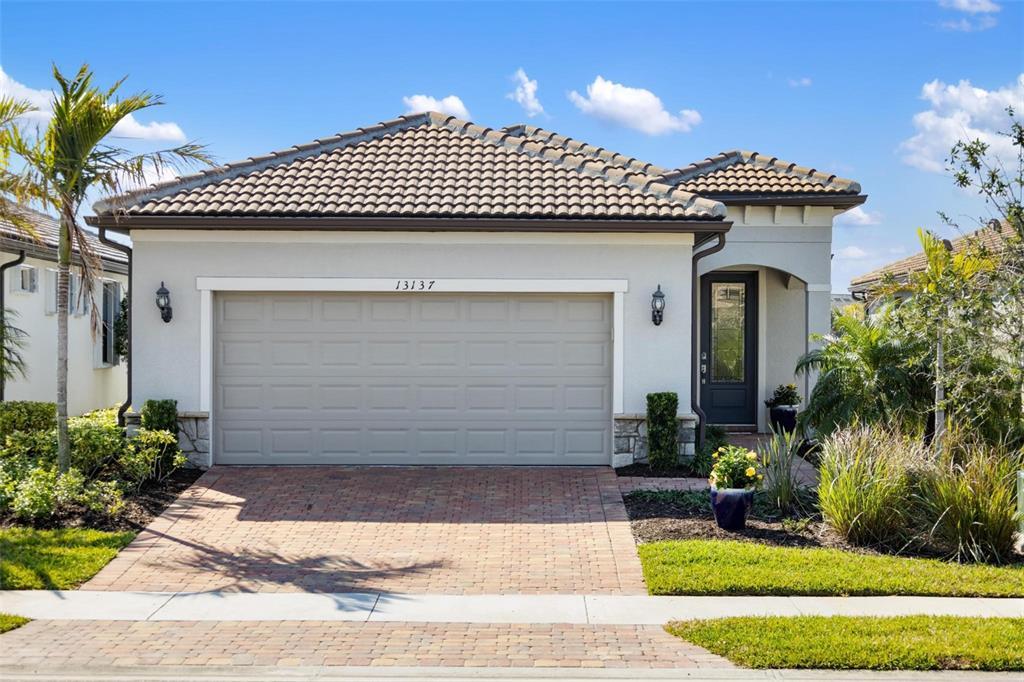 Picture of 13137 Oriago Street, Venice, FL 34293