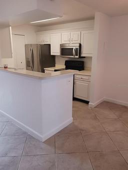 Picture of 4275 Perkinshire Lane Unit 204, Orlando, FL 32822