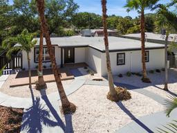 Picture of 3934 Huntington Street Ne, St Petersburg, FL 33703