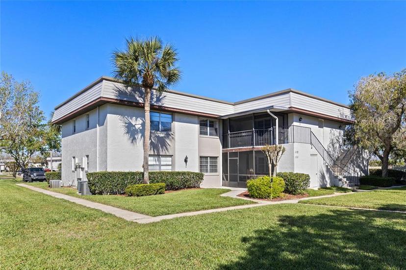 Picture of 112 Windtree Lane Unit 203, Winter Garden FL 34787