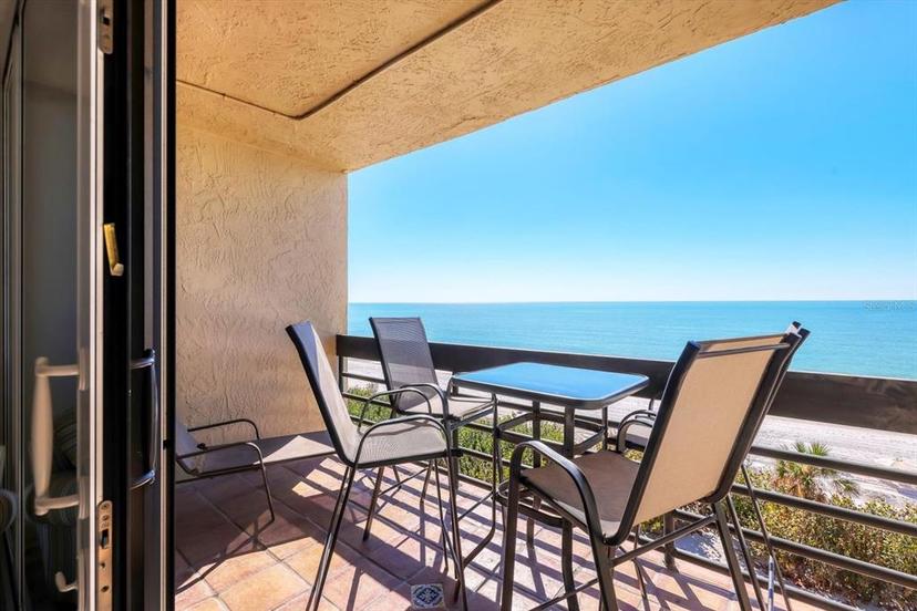 Picture of 1055 Gulf Of Mexico Drive Unit 405, Longboat Key FL 34228