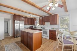 Picture of 3925 NE 92Nd Place, Anthony, FL 32617