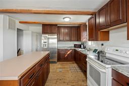 Picture of 3925 NE 92Nd Place, Anthony, FL 32617