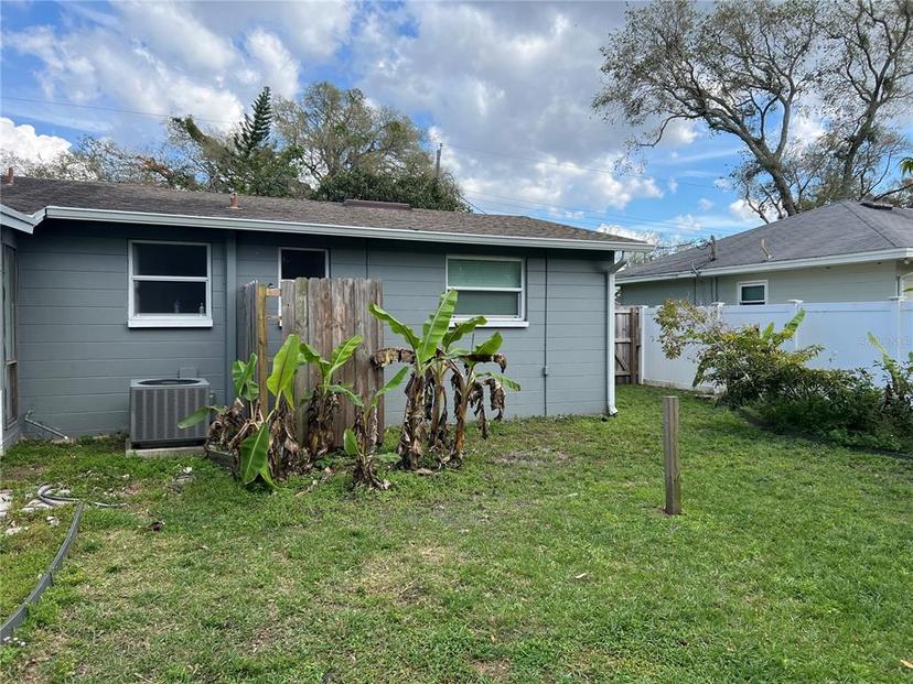 Picture of 16240 Lake Palm Drive, Lutz FL 33549