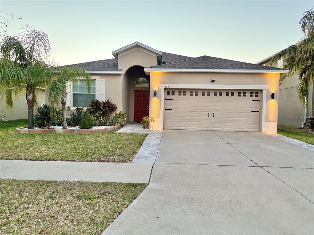 Picture of 924 Peregrine Hill Place, Ruskin, FL 33570