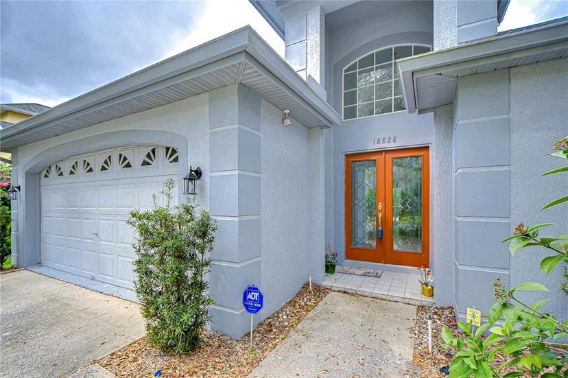 Picture of 18828 Rue Loire, Lutz FL 33558