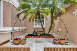 Picture of 1602 Oak Hollow Road, Clermont, FL 34711