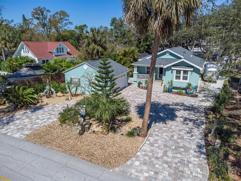 Picture of 410 Georgia Avenue, Crystal Beach FL 34681