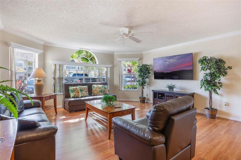 Picture of 5007 Laguna Bay Circle Unit 31, Kissimmee FL 34746