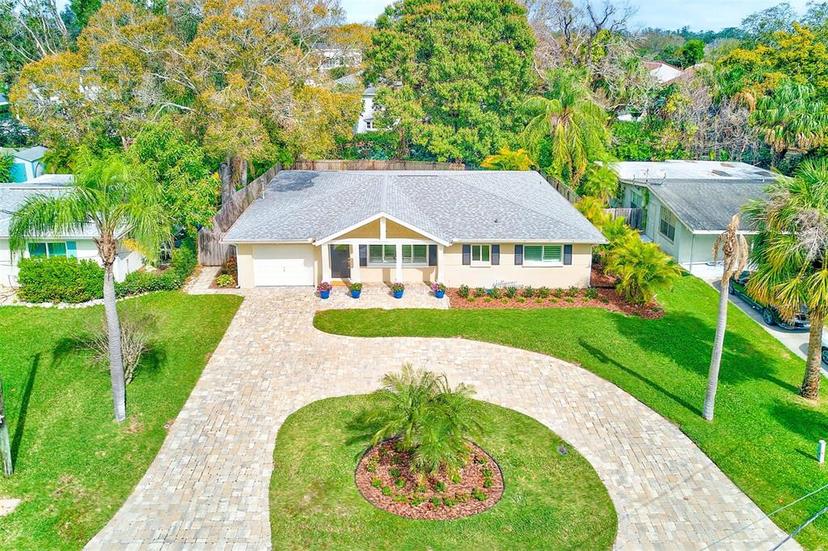 Picture of 316 Barbara Circle, Belleair FL 33756