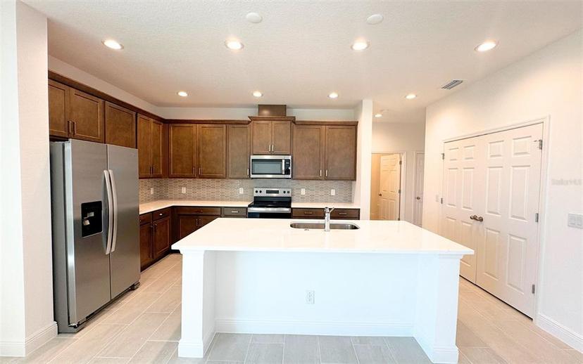 Picture of 14575 Crestavista Avenue, Clermont FL 34714
