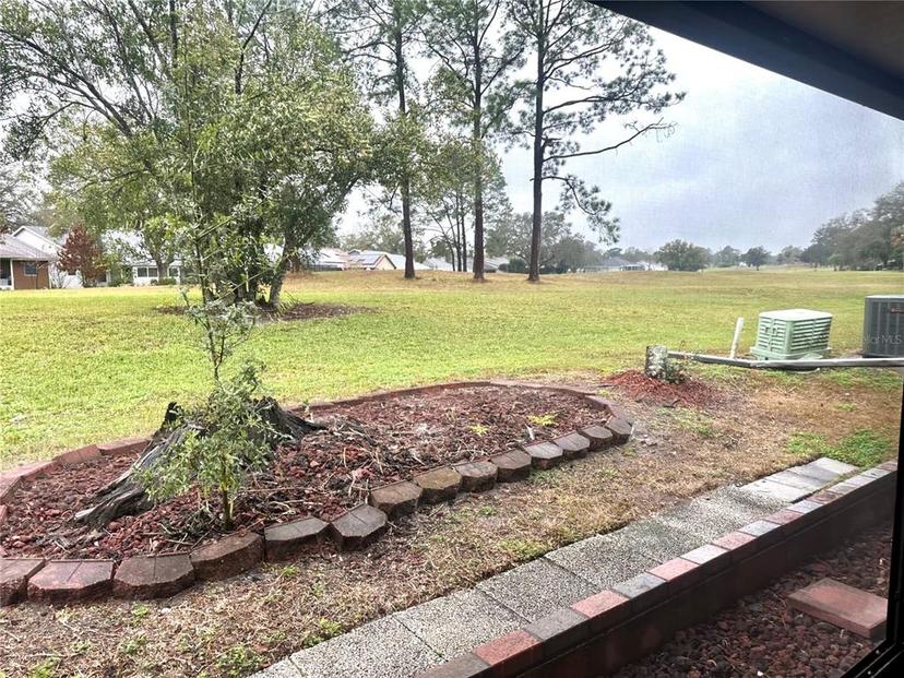 Picture of 35118 Whispering Oaks Boulevard, Dade City FL 33523