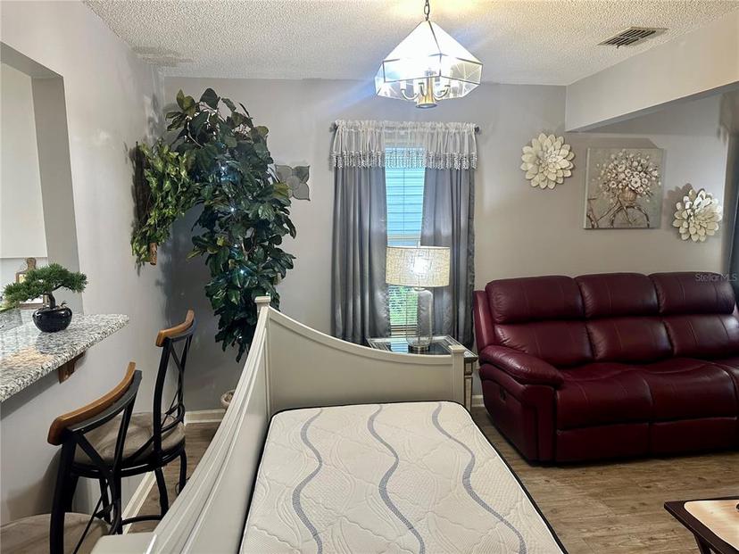 Picture of 35118 Whispering Oaks Boulevard, Dade City FL 33523