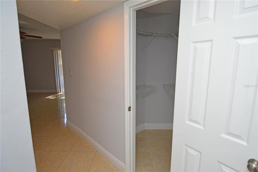 Picture of 8647 Mallard Reserve Drive Unit 104, Tampa FL 33614