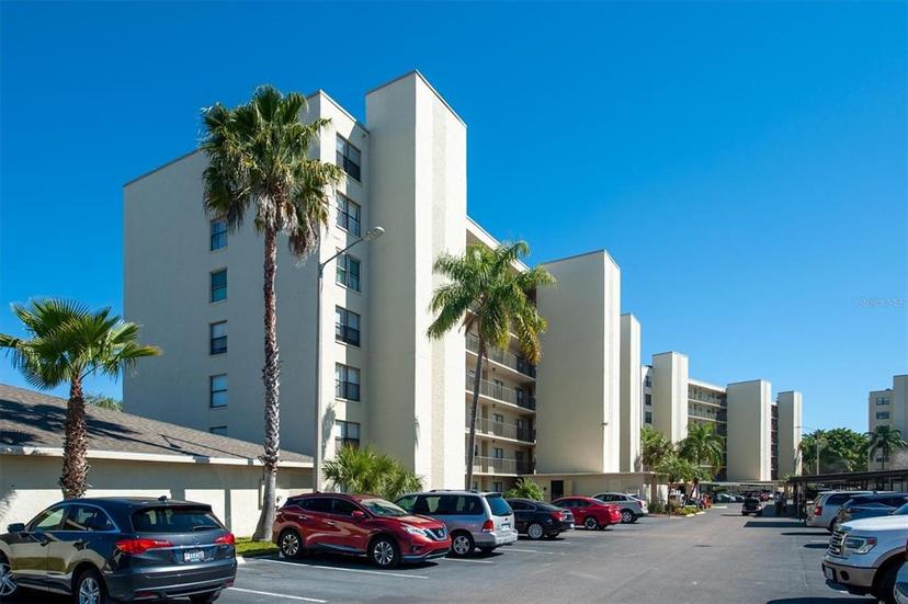 Picture of 1000 Cove Cay Drive Unit 5E, Clearwater FL 33760