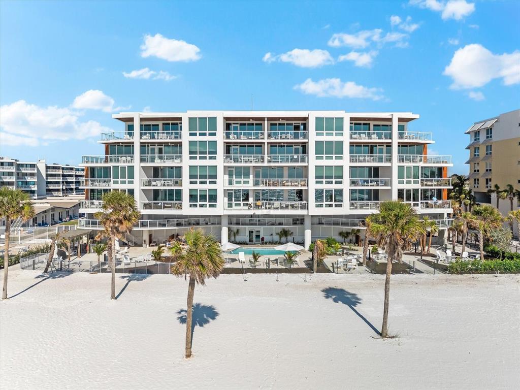 Picture of 1035 Seaside Drive Unit 308, Sarasota, FL 34242