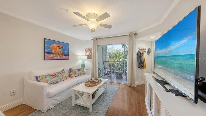 Picture of 850 S Tamiami Trail Unit 307, Sarasota FL 34236