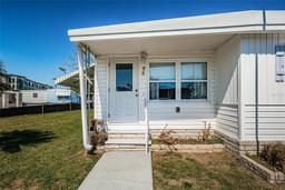 Picture of 10399 67Th Avenue Unit 86, Seminole, FL 33772