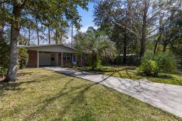 Picture of 1903 NW 39Th Drive, Gainesville, FL 32605