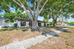 Picture of 5202 Greenway Drive, Orlando, FL 32819