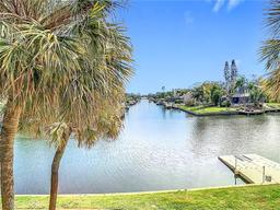 Picture of 6317 Newtown Circle Unit 17B2, Tampa, FL 33615