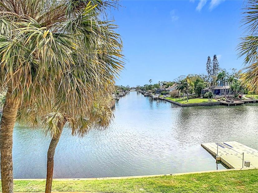 Picture of 6317 Newtown Circle Unit 17B2, Tampa FL 33615