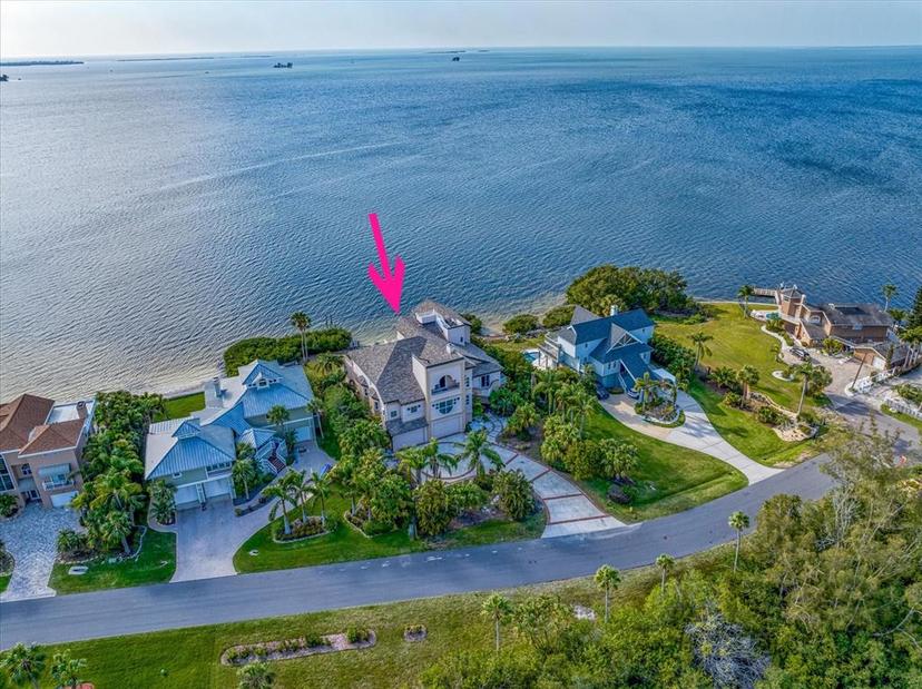Picture of 812 Point Seaside Drive, Crystal Beach FL 34681