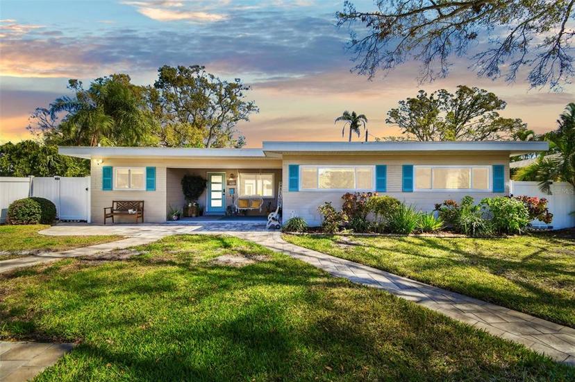 Picture of 400 72Nd Street S, St Petersburg FL 33707