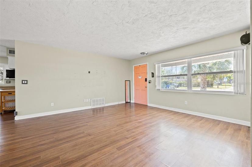 Picture of 1751 8Th Avenue Sw, Largo FL 33770