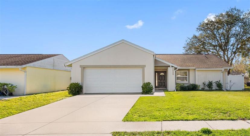 Picture of 16122 Northglenn Drive, Tampa FL 33618