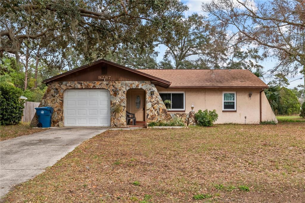 Picture of 9287 Horizon Drive, Spring Hill, FL 34608