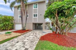 Picture of 17404 1St Street E, Redington Shores, FL 33708