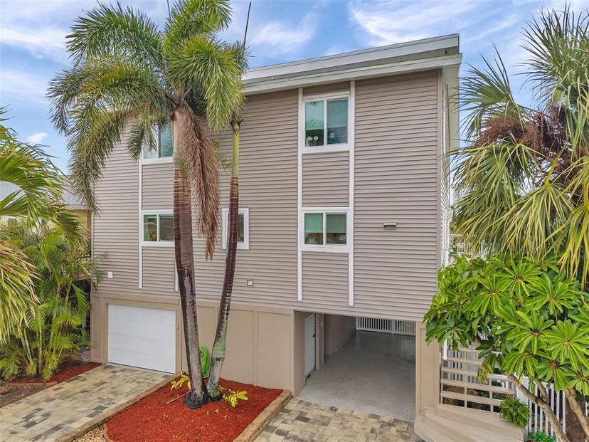 Picture of 17404 1St Street E, Redington Shores FL 33708