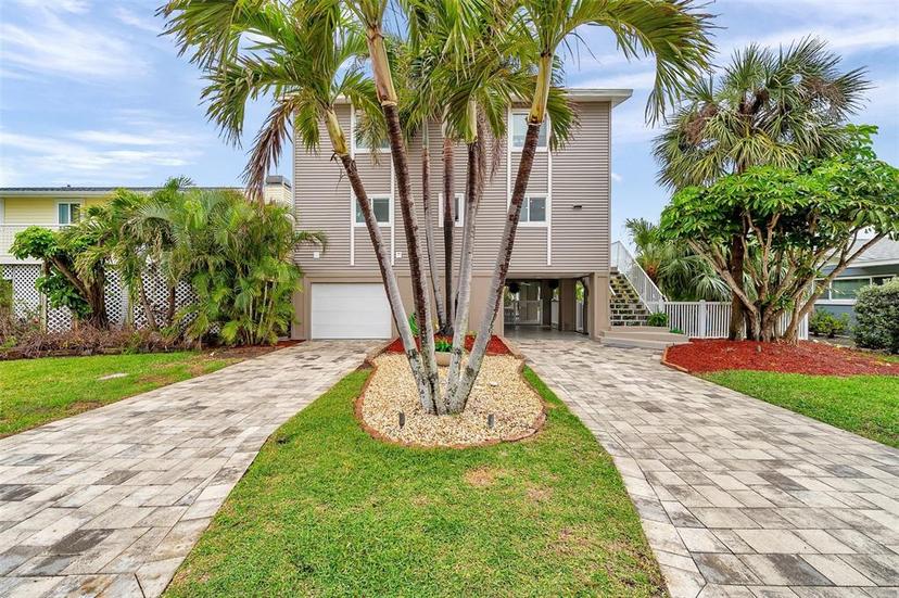 Picture of 17404 1St Street E, Redington Shores FL 33708