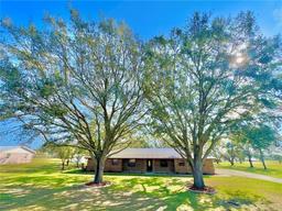 Picture of 301 S Wells Avenue, Avon Park, FL 33825