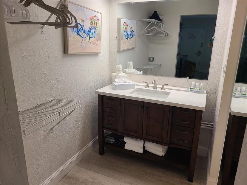 Picture of 7150 N Tamiami Trl Unit C216, Sarasota FL 34243
