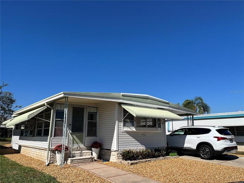 Picture of 7150 Mount Georgetown Drive Ne Unit 552, St Petersburg FL 33702