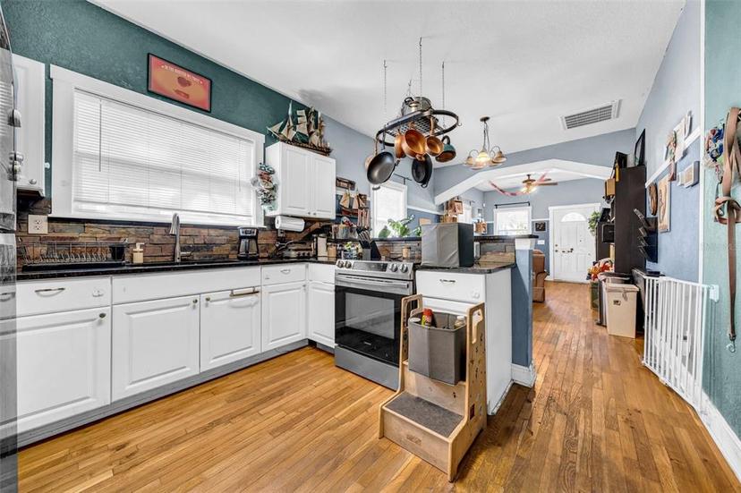 Picture of 2419 Mallory Avenue, Tampa FL 33605